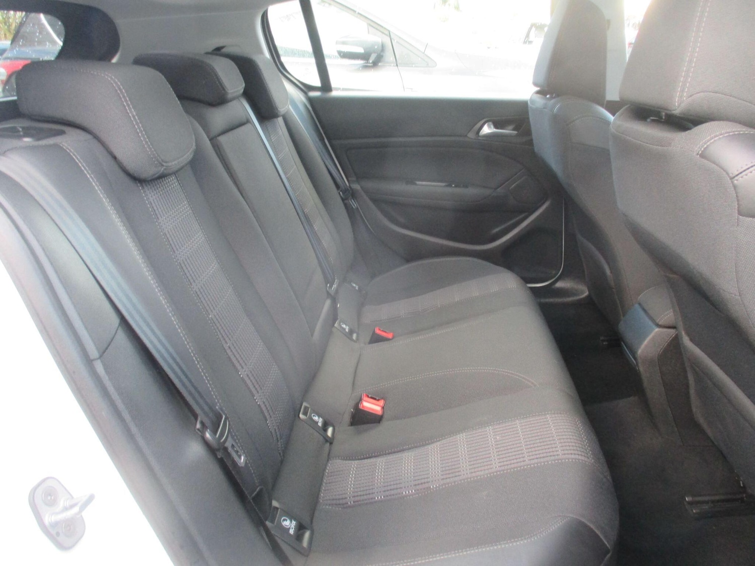 Used Peugeot 308 2018 for sale - 77084474: Photo 21