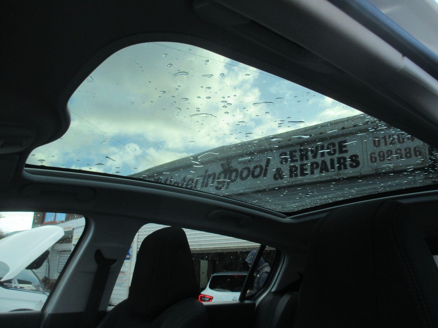 Used Peugeot 308 2018 for sale - 77084474: Photo 32