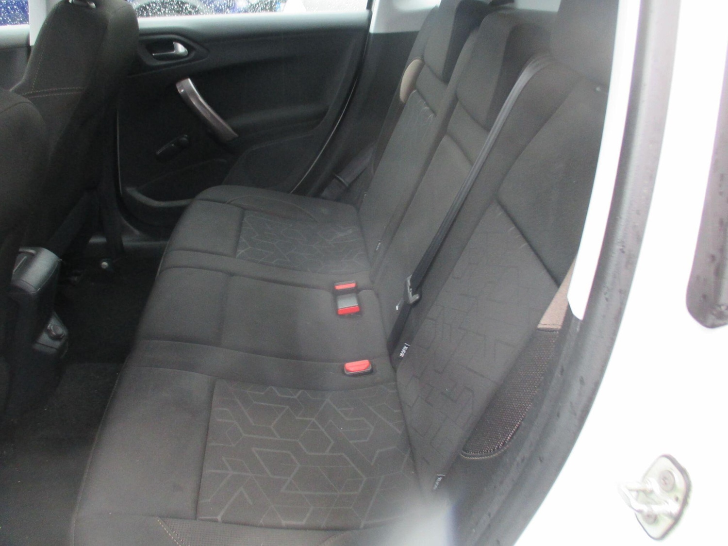 Used Peugeot 2008 2014 for sale - 77456317: Photo 19