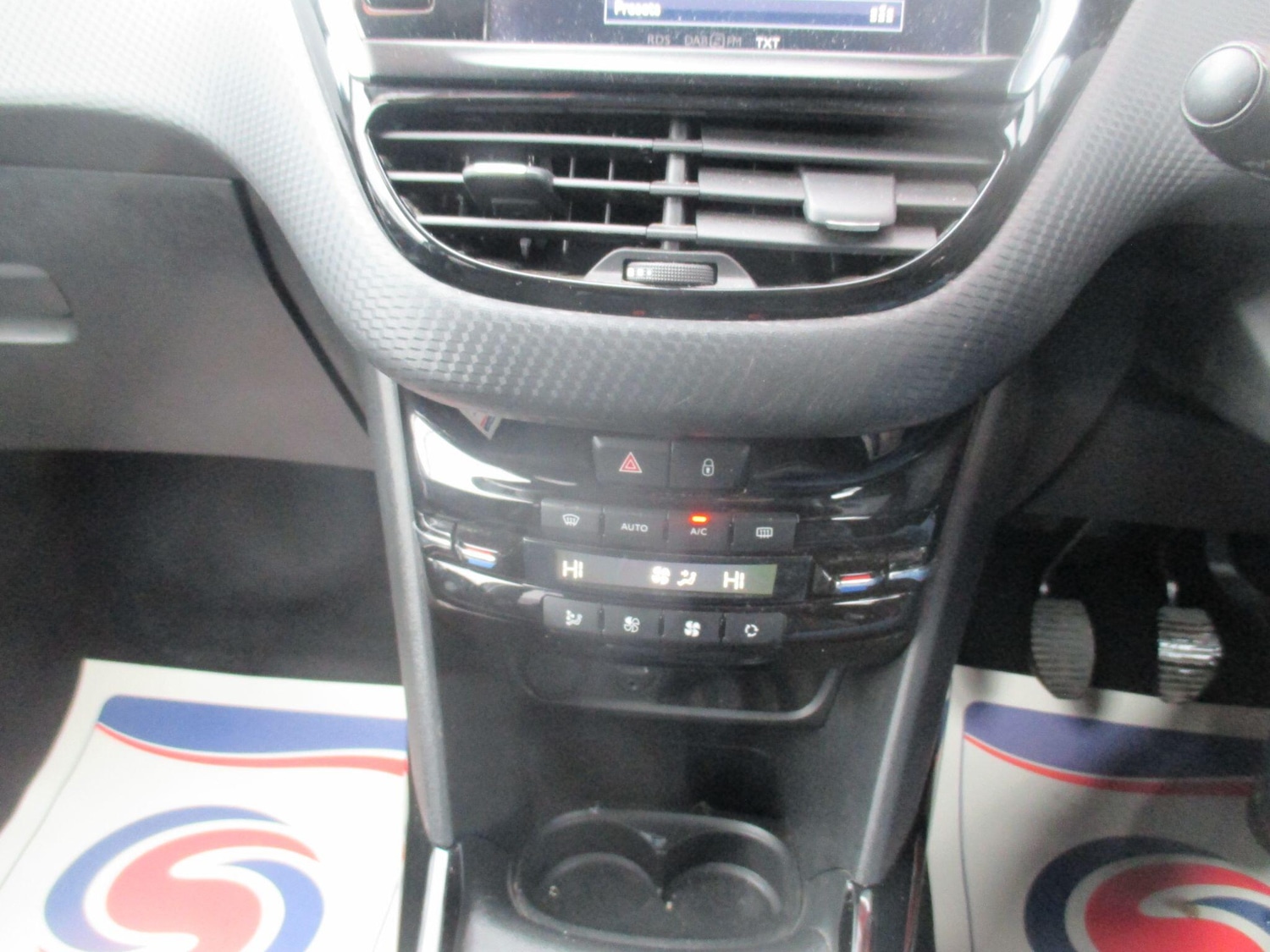 Used Peugeot 2008 2016 for sale - 77343964: Photo 25