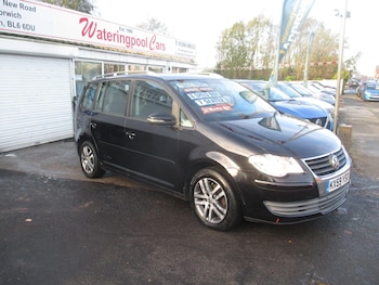 Used Volkswagen Touran 2009 for sale - 76522244: Photo