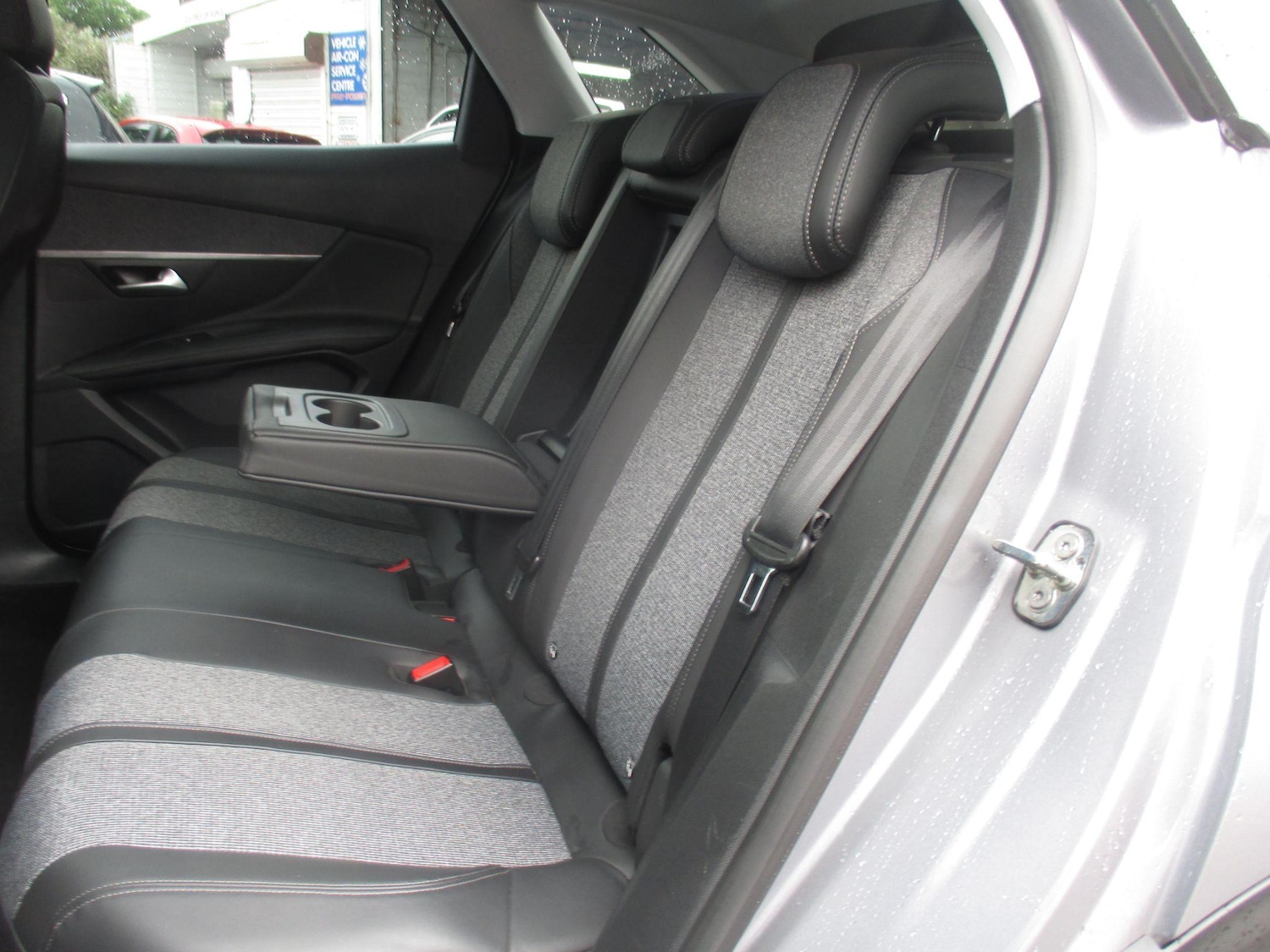 Used Peugeot 3008 2017 for sale - 76899456: Photo 29