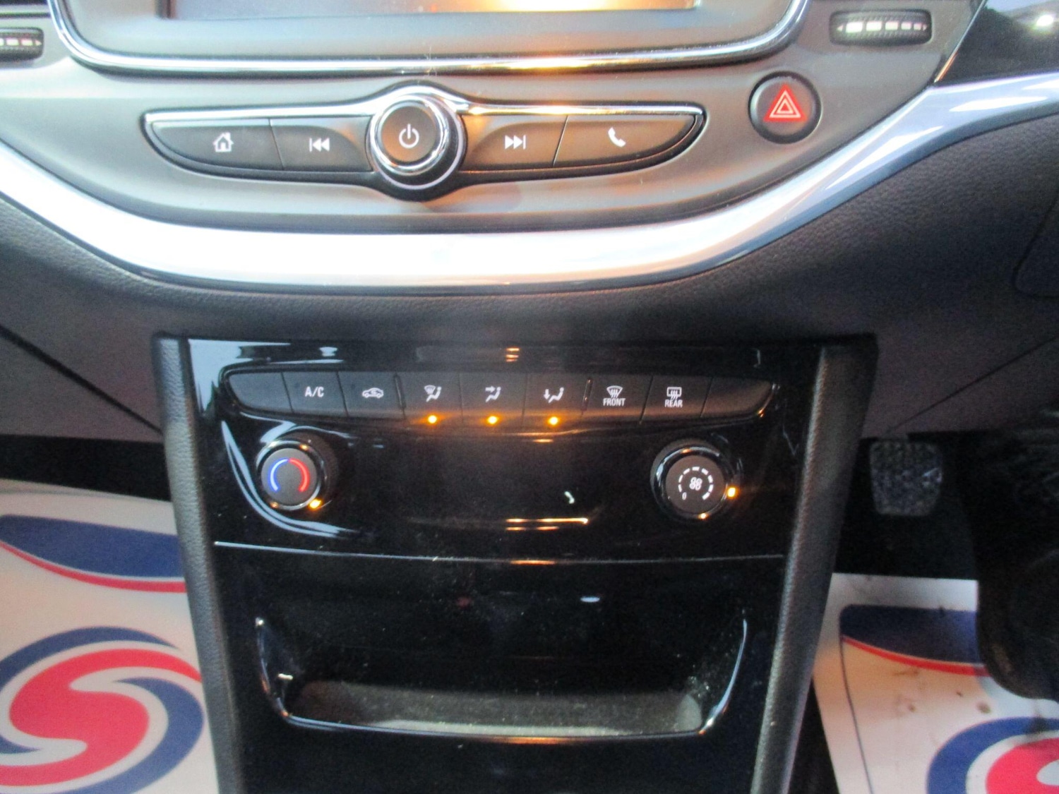 Used Vauxhall Astra 2016 for sale - 77330675: Photo 28