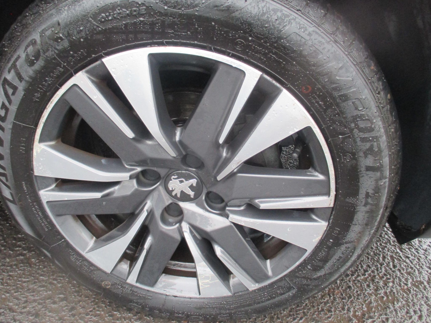 Used Peugeot 2008 2018 for sale - 76996512: Photo 36