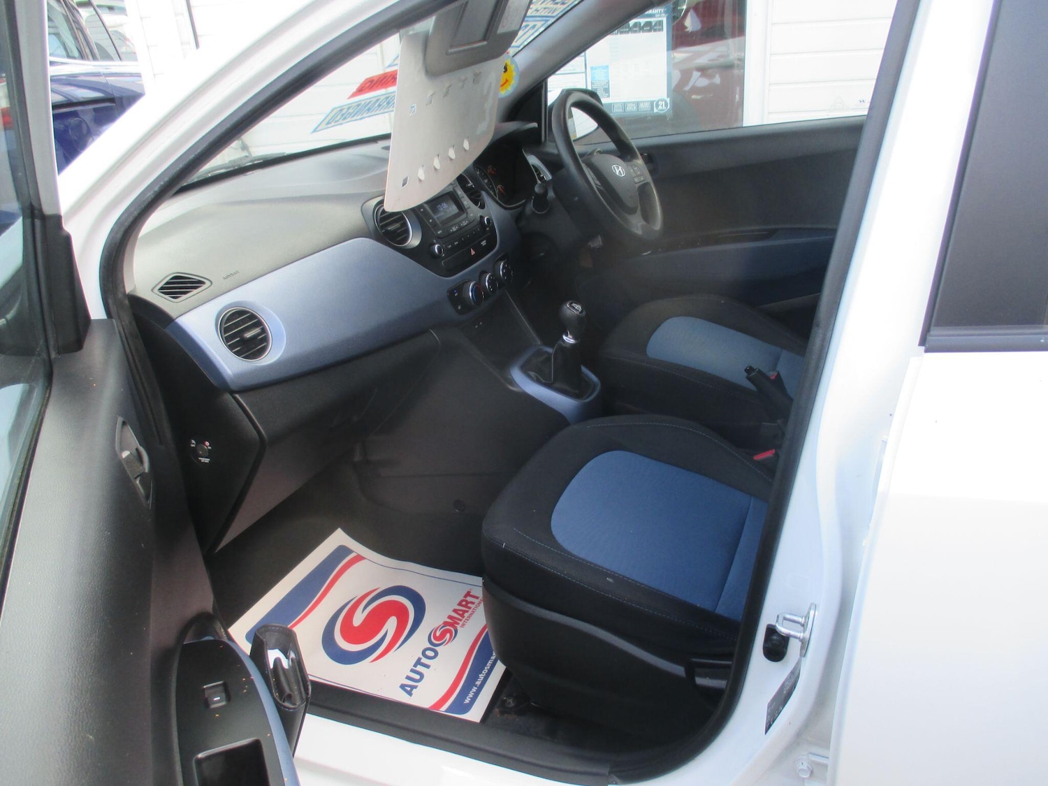 Used Hyundai i10 2015 for sale - 76179751: Photo 10