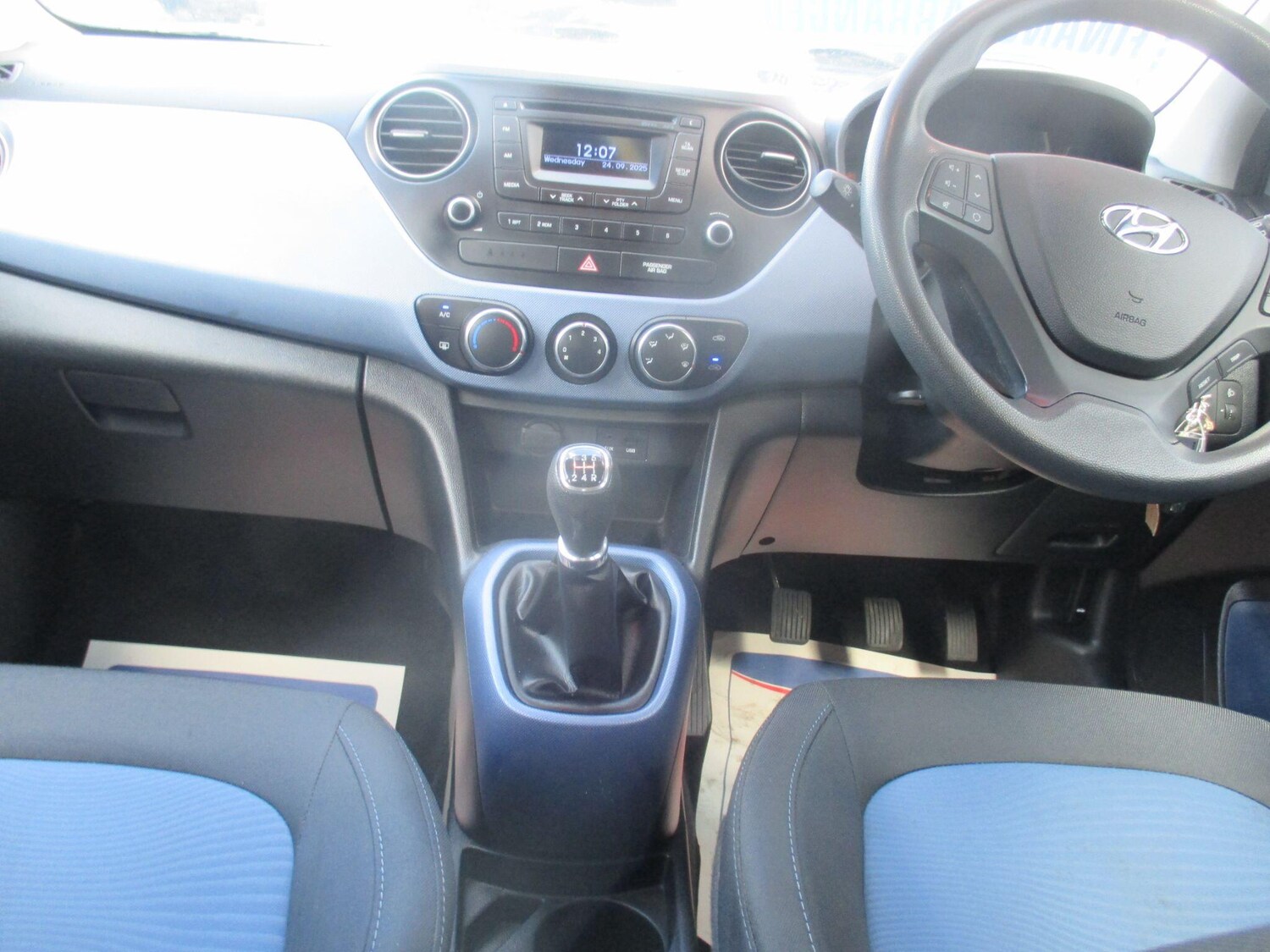 Used Hyundai i10 2015 for sale - 76179751: Photo 13