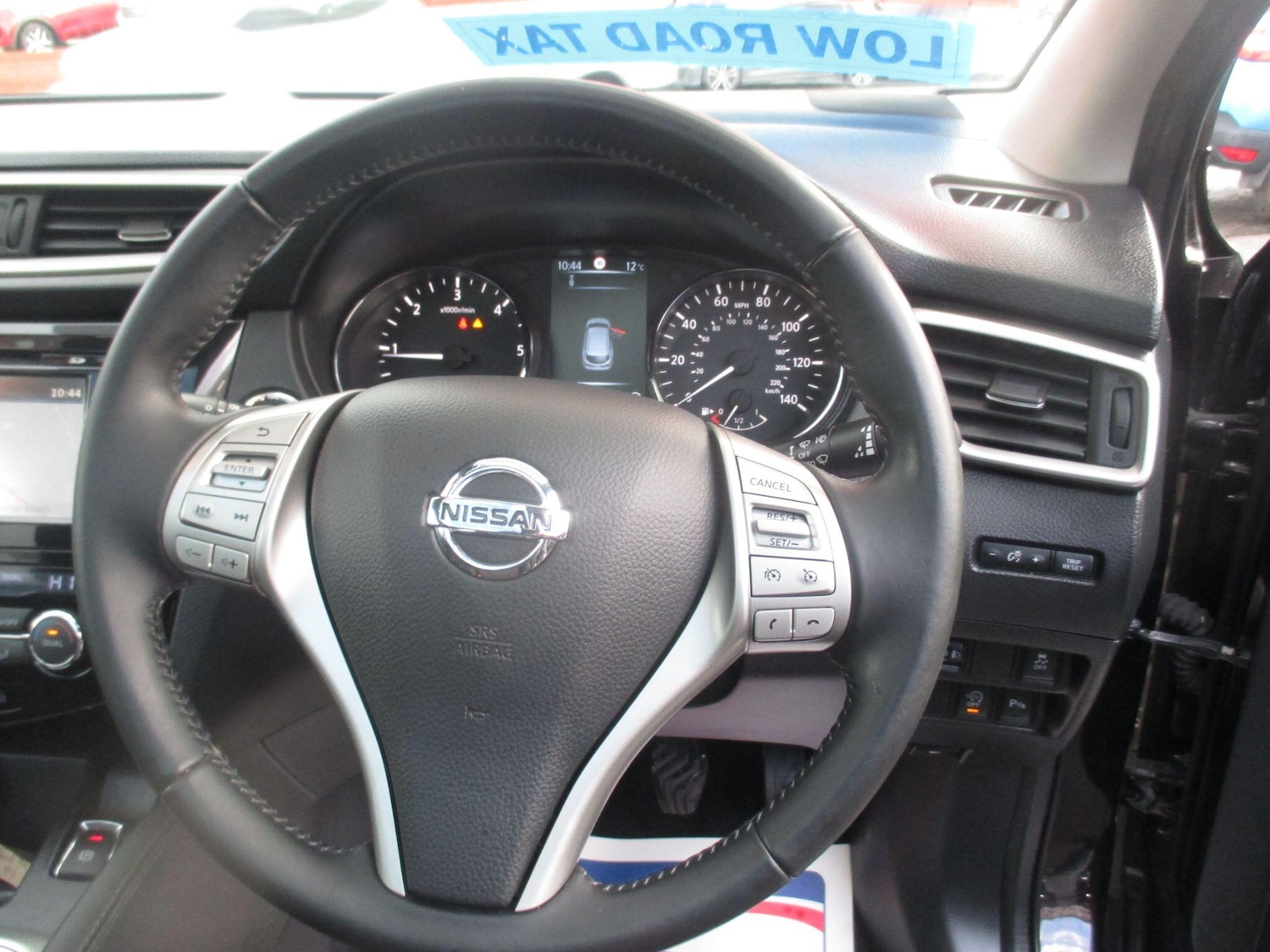 Used Nissan Qashqai 2014 for sale - 76370505: Photo 32