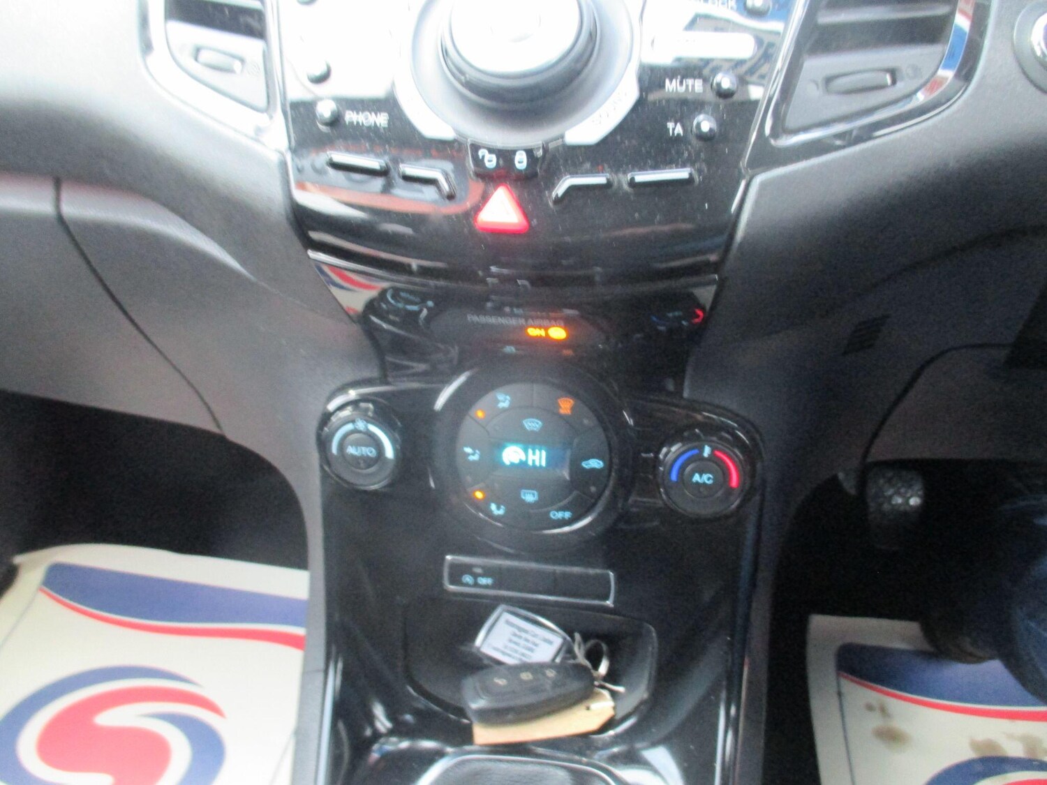 Used Ford Fiesta 2015 for sale - 77278765: Photo 33