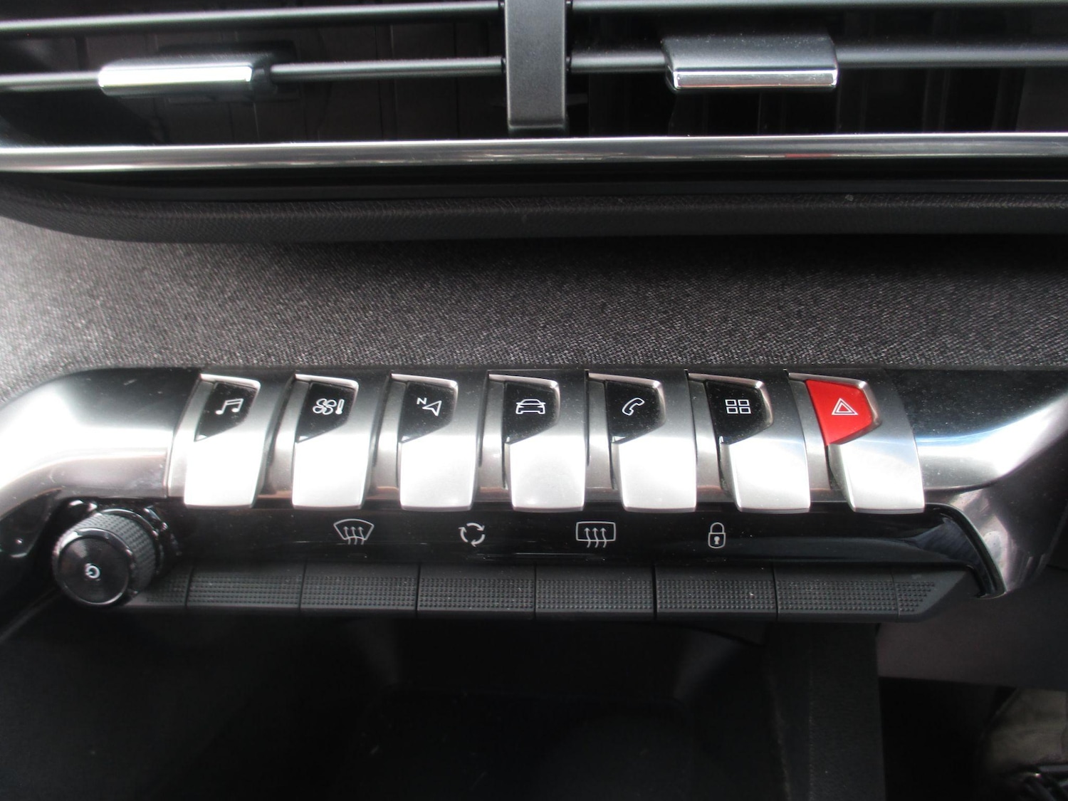 Used Peugeot 3008 2017 for sale - 76408665: Photo 36