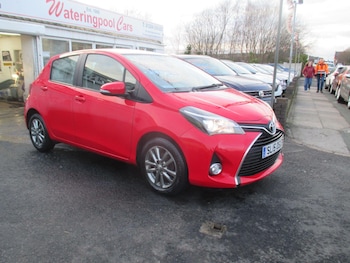 Used Toyota Yaris 2015 for sale - 77511113: Photo
