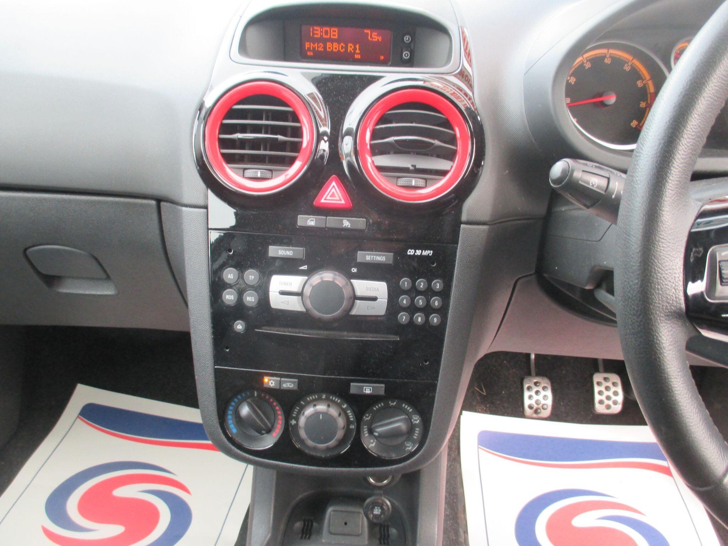 Used Vauxhall Corsa 2014 for sale - 77351667: Photo 24