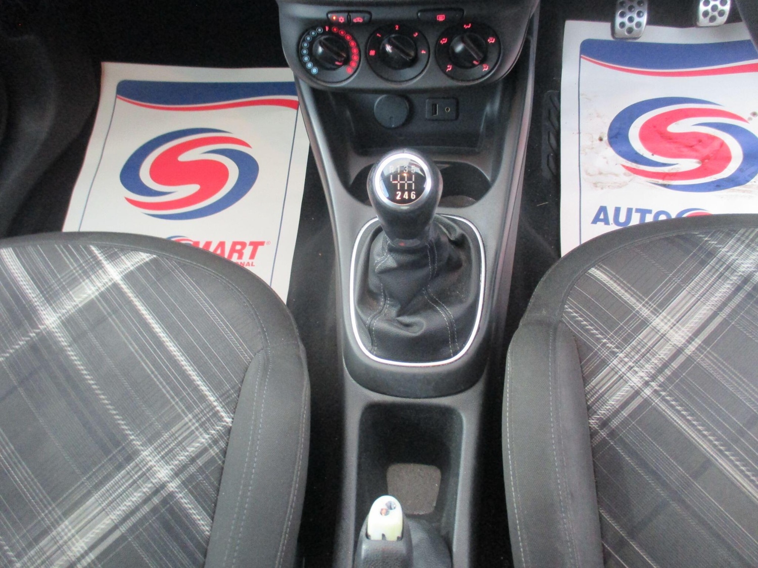 Used Vauxhall Corsa 2015 for sale - 77144699: Photo 24