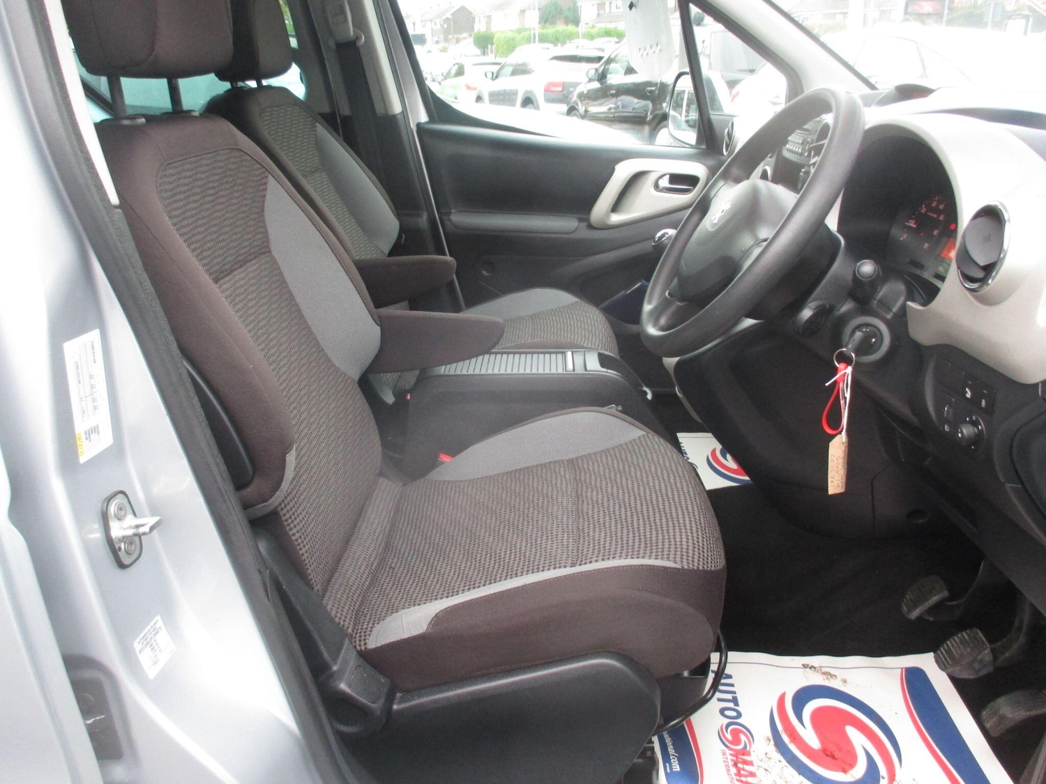 Used Peugeot Partner Tepee 2015 for sale - 76499141: Photo 13