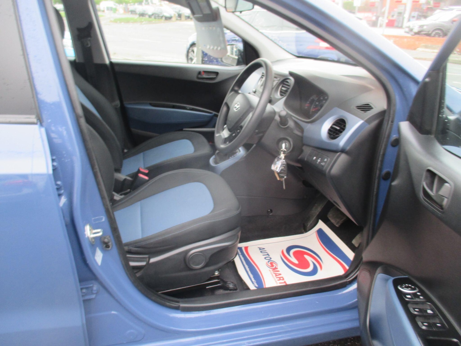 Used Hyundai i10 2017 for sale - 77440486: Photo 14