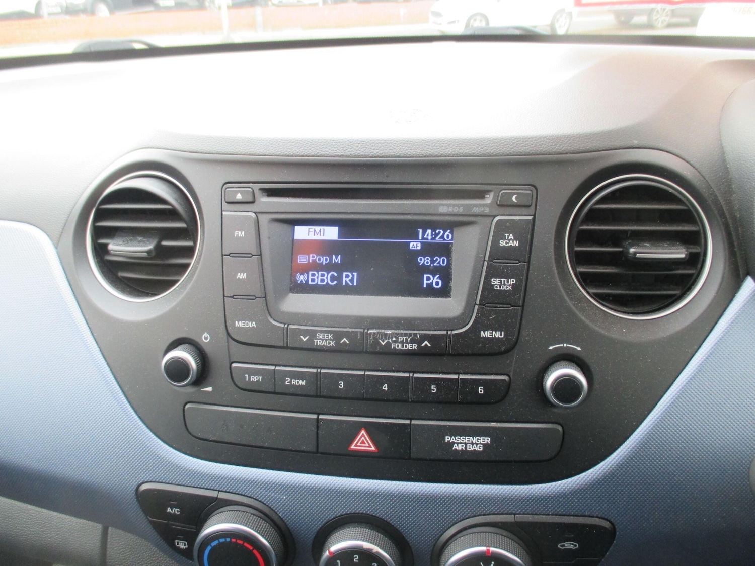 Used Hyundai i10 2017 for sale - 77440486: Photo 28