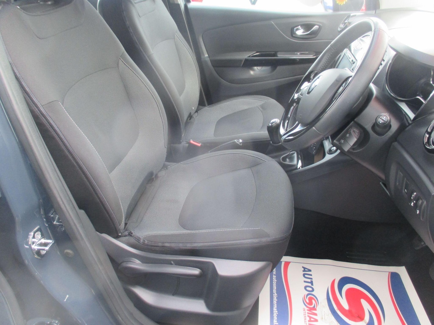 Used Renault Captur 2015 for sale - 77510733: Photo 22