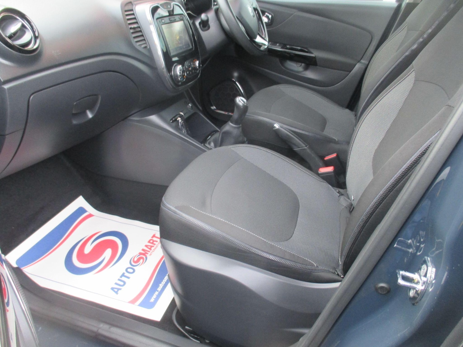 Used Renault Captur 2015 for sale - 77510733: Photo 27