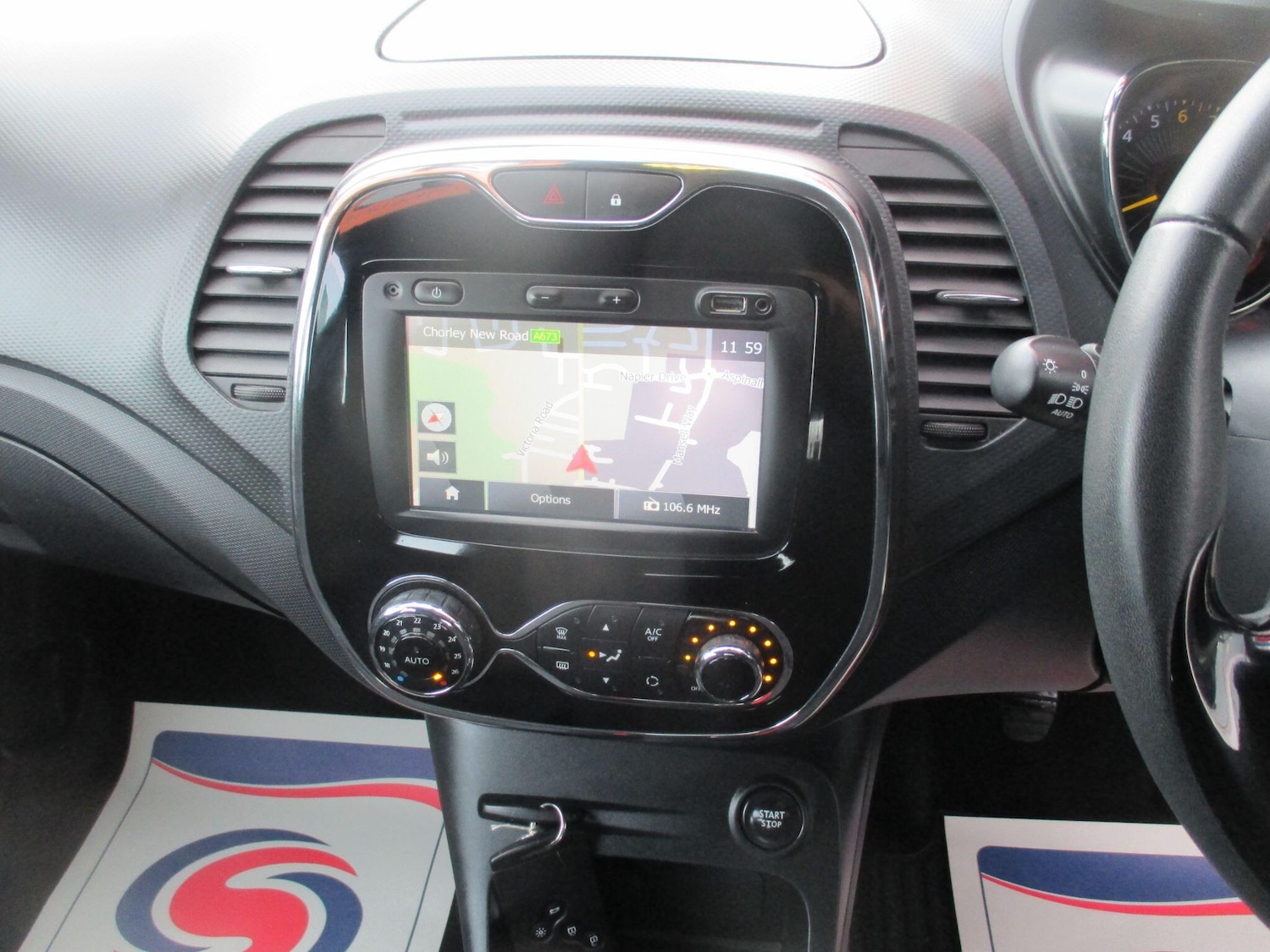 Used Renault Captur 2015 for sale - 77510733: Photo 37