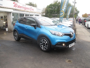 Used Renault Captur 2016 for sale - 76990469: Photo
