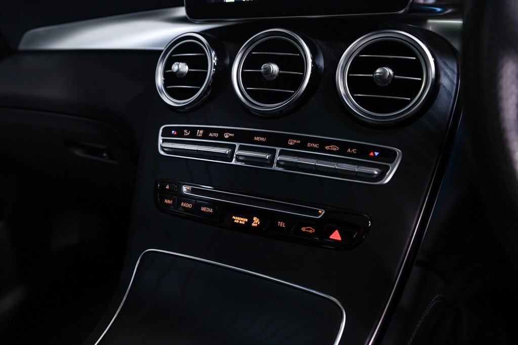 Used Mercedes-Benz GLC 2019 for sale - 77631004: Photo 23