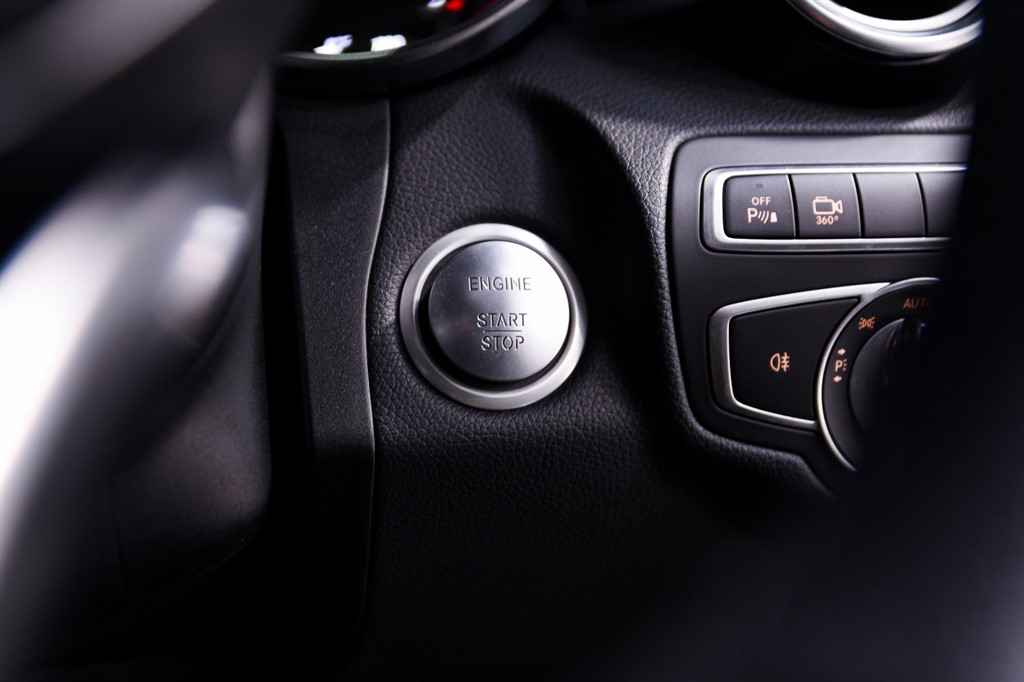 Used Mercedes-Benz GLC 2019 for sale - 77631004: Photo 32