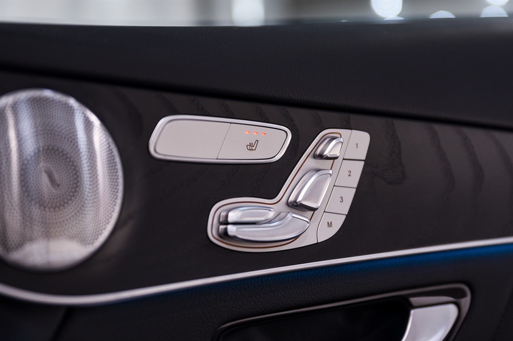 Used Mercedes-Benz GLC 2019 for sale - 77631004: Photo 35