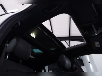 Used Mercedes-Benz GLC 2019 for sale - 77631004: Photo