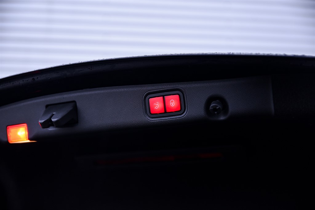 Used Mercedes-Benz E Class 2019 for sale - 76540197: Photo 36