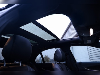 Used Mercedes-Benz E Class 2019 for sale - 76540197: Photo