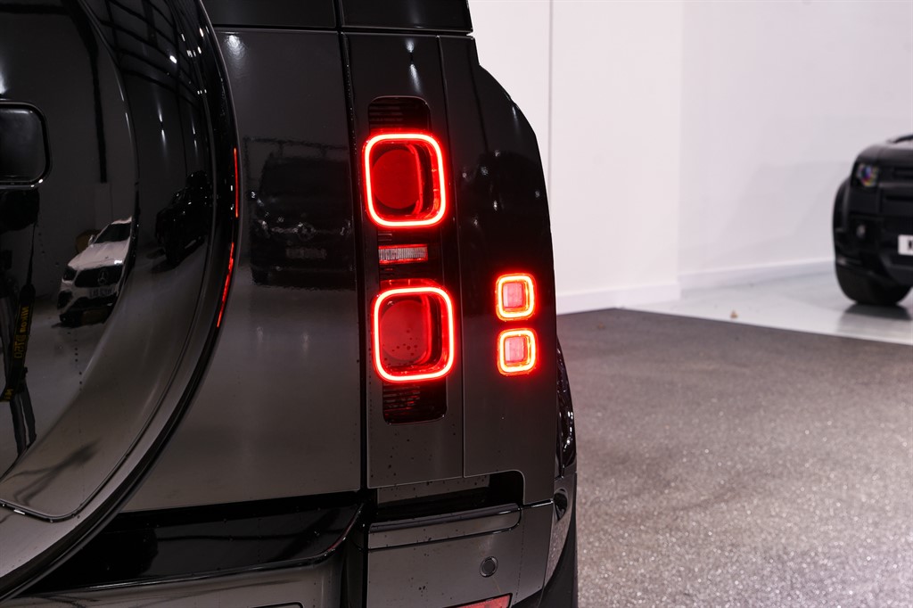 Used Land Rover Defender 2023 for sale - 77151717: Photo 10