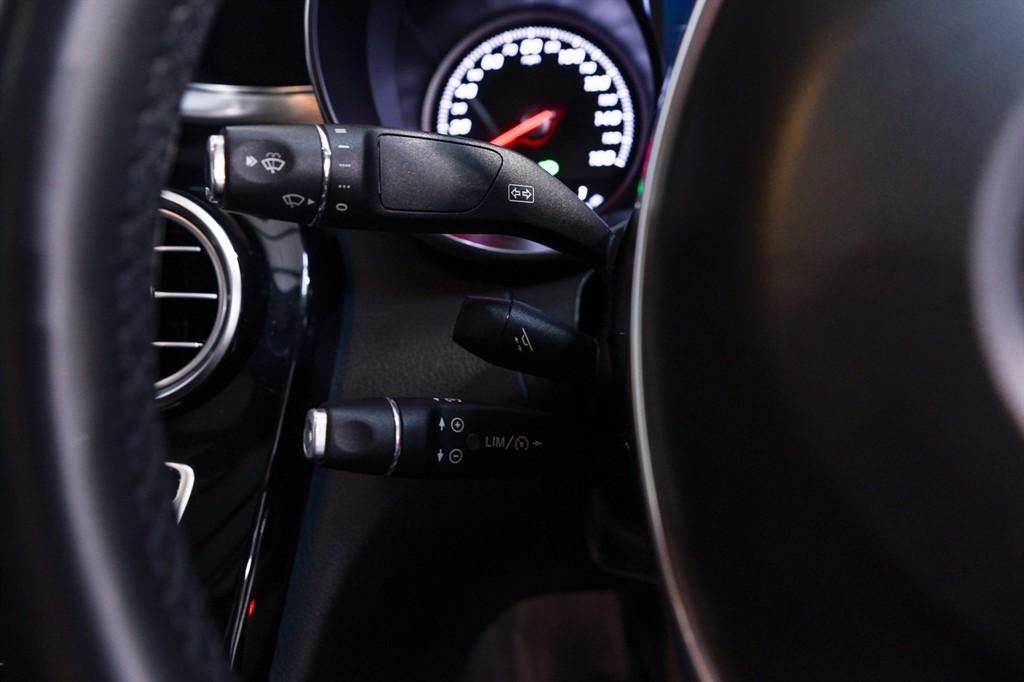 Used Mercedes-Benz C Class 2017 for sale - 77205848: Photo 33