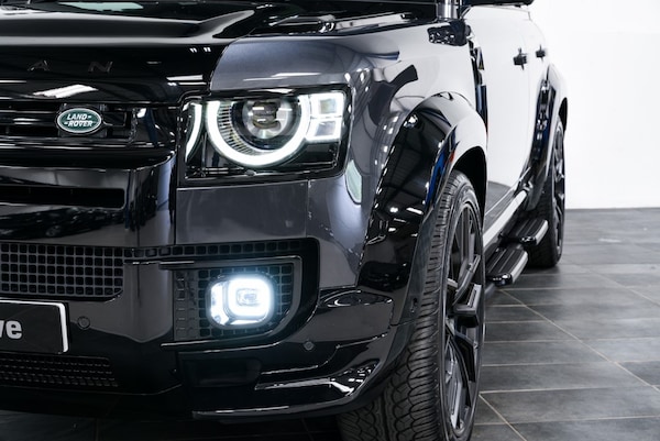 Used Land Rover Defender 110 2021 for sale - 75318235: Photo 15