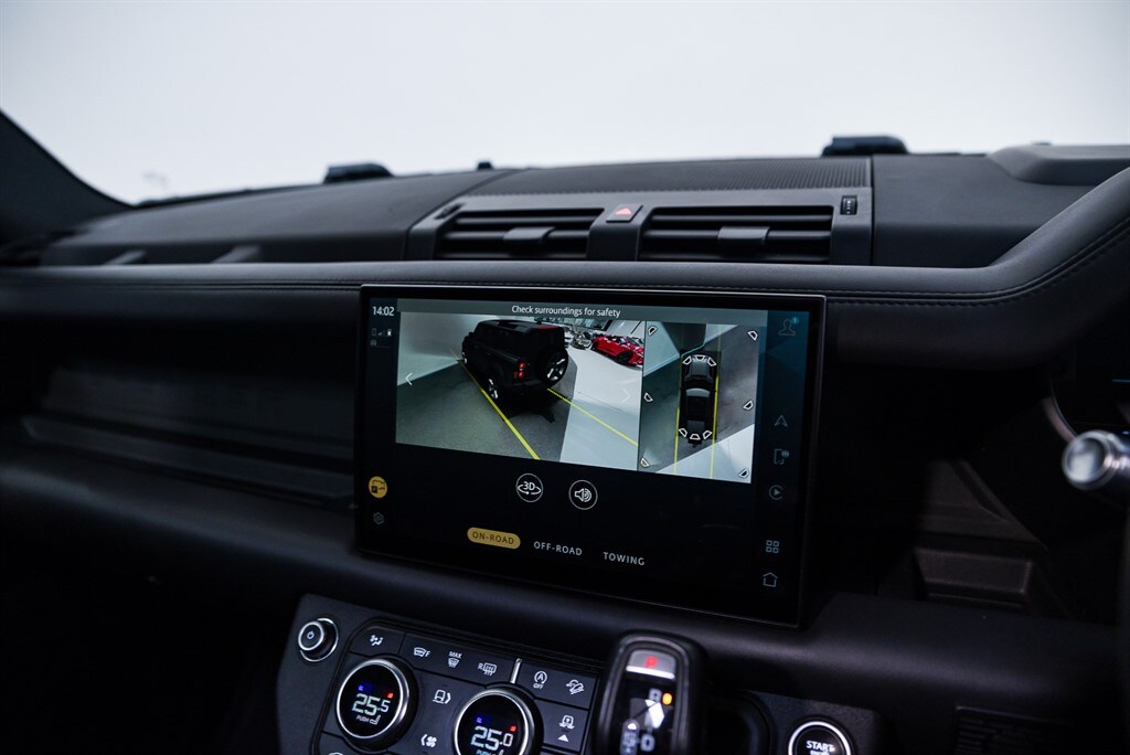 Used Land Rover Defender 110 2021 for sale - 75318235: Photo 68