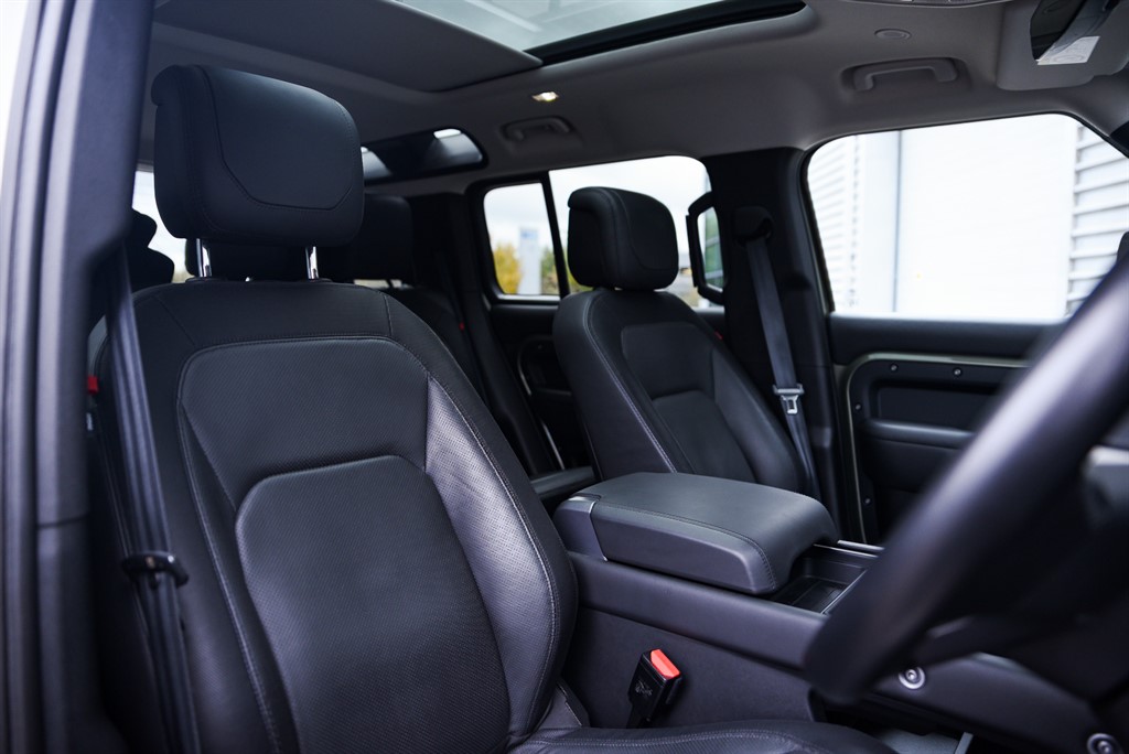 Used Land Rover Defender 110 2022 for sale - 76587112: Photo 17