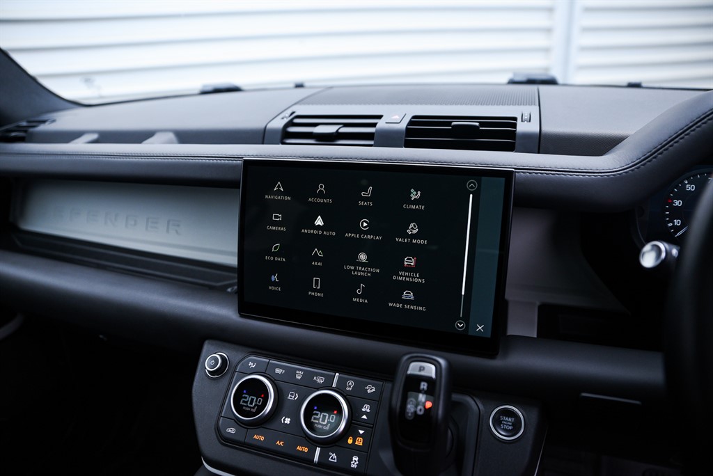 Used Land Rover Defender 110 2022 for sale - 76587112: Photo 30