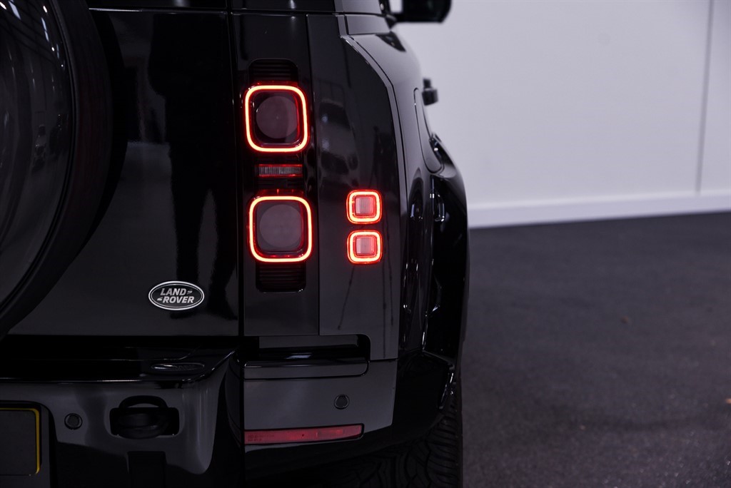 Used Land Rover Defender 110 2021 for sale - 77093027: Photo 31