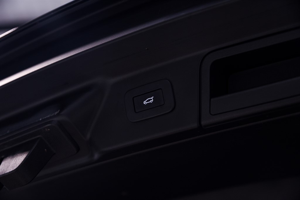 Used Land Rover Range Rover Velar 2022 for sale - 76882111: Photo 37