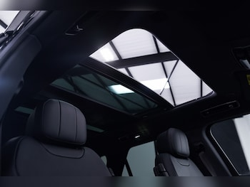 Used Land Rover Range Rover Sport 2024 for sale - 78022712: Photo