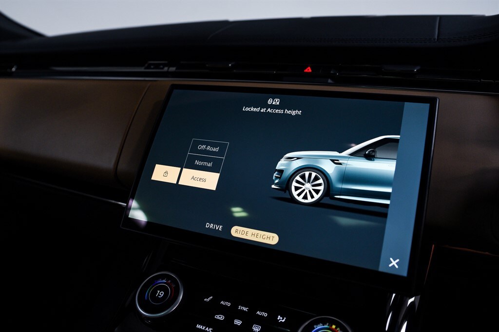 Used Land Rover Range Rover Sport 2023 for sale - 77833787: Photo 38