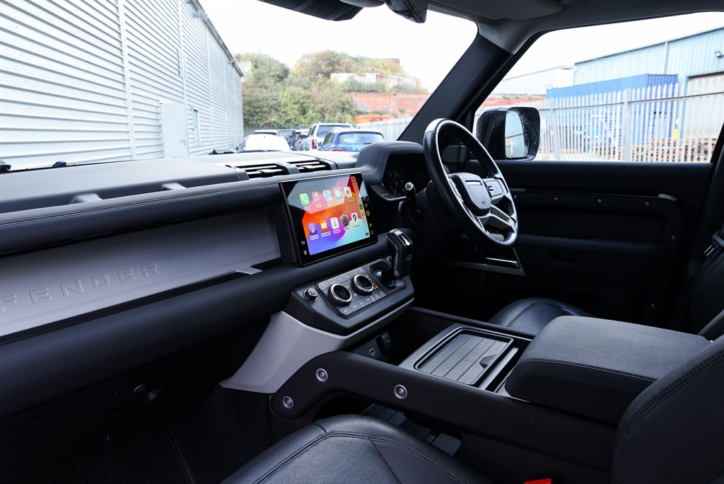 Used Land Rover Defender 110 2023 for sale - 76311428: Photo 10