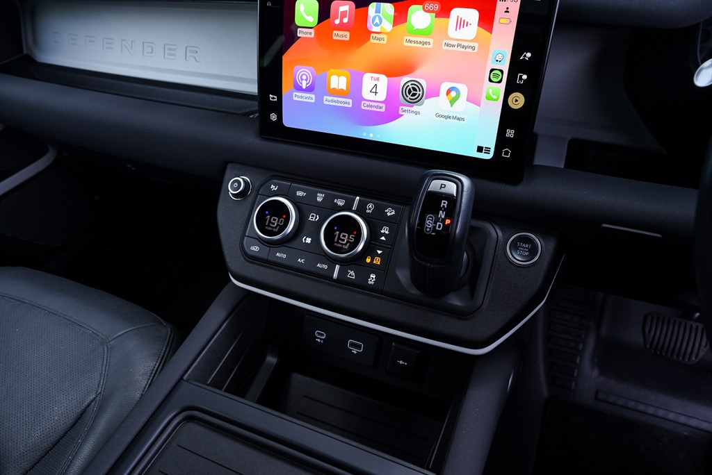 Used Land Rover Defender 110 2023 for sale - 76311428: Photo 14