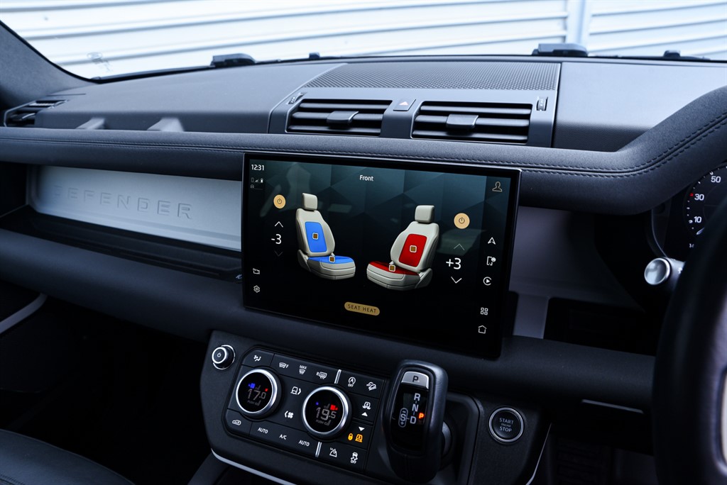 Used Land Rover Defender 110 2023 for sale - 76311428: Photo 16