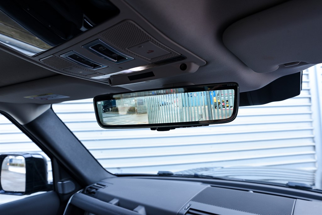 Used Land Rover Defender 110 2023 for sale - 76311428: Photo 18