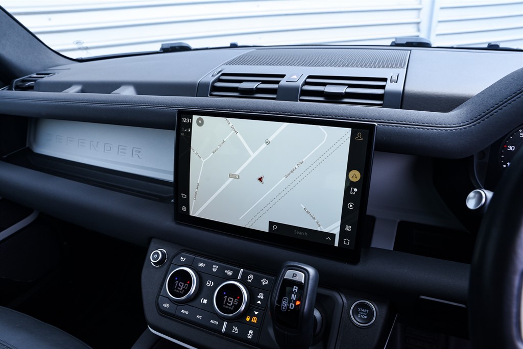 Used Land Rover Defender 110 2023 for sale - 76311428: Photo 22