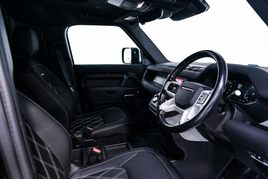 Used Land Rover Defender 2023 for sale - 76668365: Photo 22