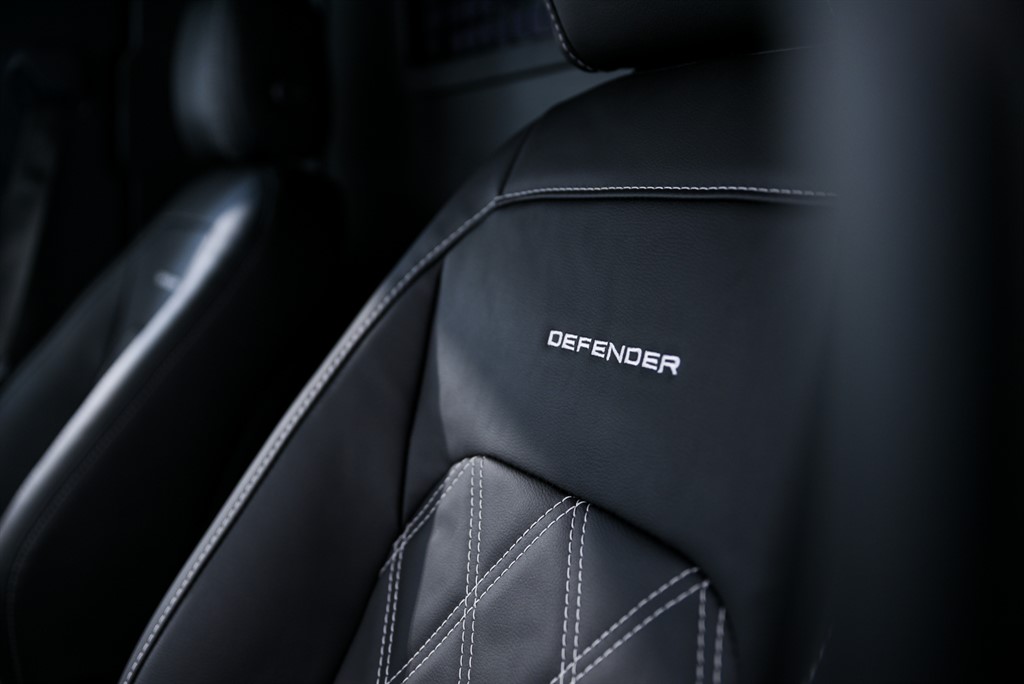 Used Land Rover Defender 2023 for sale - 76668365: Photo 4