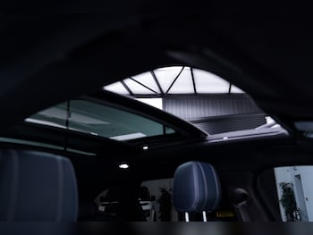 Used Land Rover Range Rover Velar 2022 for sale - 78618201: Photo