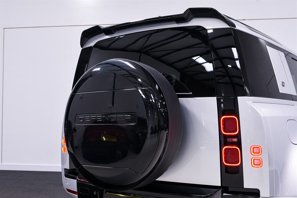 Used Land Rover Defender 110 2024 for sale - 77903594: Photo 14