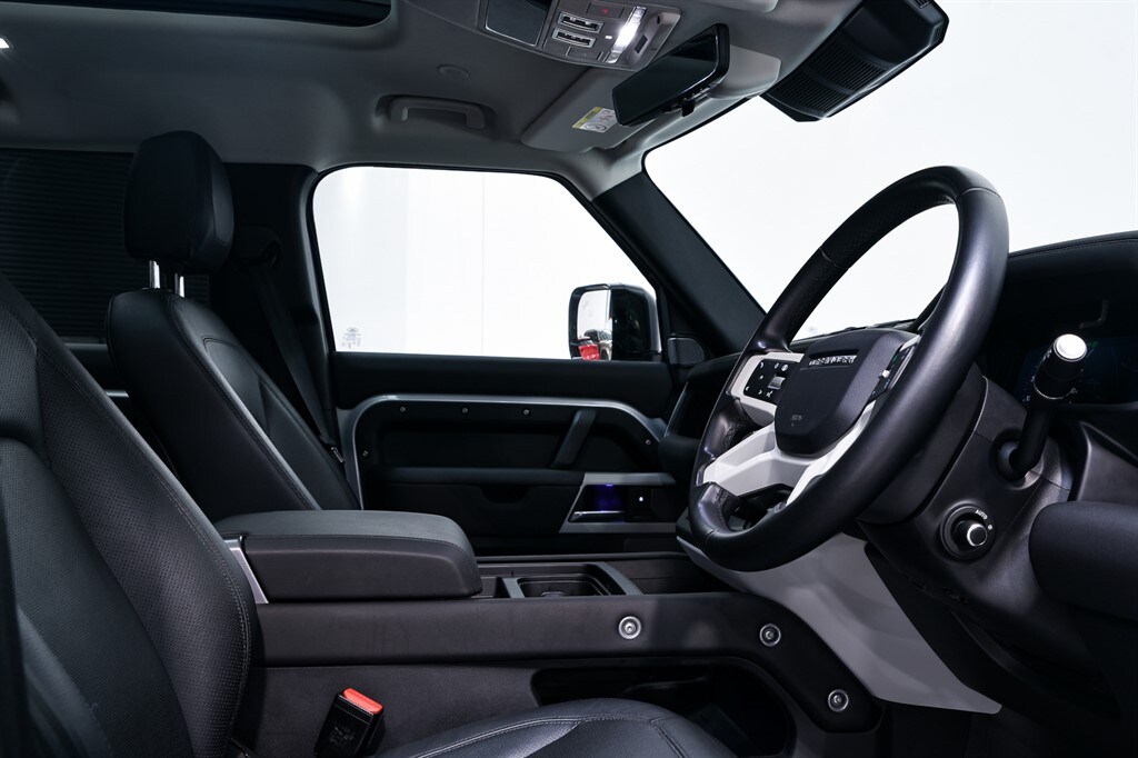 Used Land Rover Defender 110 2024 for sale - 77903594: Photo 15