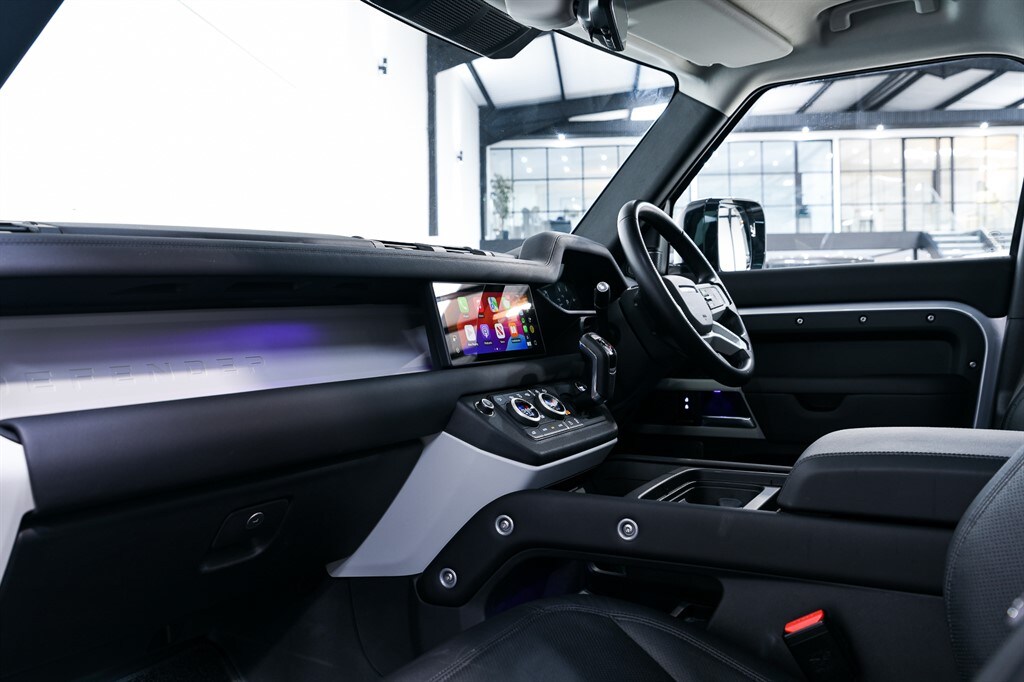 Used Land Rover Defender 110 2024 for sale - 77903594: Photo 17